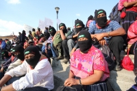 LA MARCHA EN CONTRA DE LA VIOLENCIA EN LA CIUDAD DE SAN CRISTOBAL DE LAS CASAS FUE ENCABEZADA POR LOS COMANDANTES DAVID Y TACHO DEL EZLN, QUIENES LEYERON LOS COMUNICADOS POLITICOS DEL GRUPO INDIGENA EN LA PALZA DE LA PAZ DE ESTA CIUDAD DEL SURESTE DE MEXI