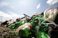 Martes 22 de agosto del 2017. Chiapa de Corzo, un fuerte accidente provoca el pesado tránsito desde Tuxtla Gutiérrez a la altura del Puente Grande donde un tráiler cargado de cerveza perdió tracción volcando y perdiendo su carga.