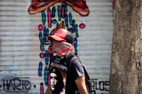 Viernes 26 de mayo del 2017. Tuxtla Gutiérrez. Durante la manifestación convocada para la Acción Global por Ayotzinapa donde la AED-S40-Chiapas realiza bloqueos sobre la avenida central este medio día.