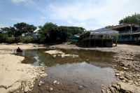 Jueves 27 de julio del 2017. Chiapa de Corzo. El nivel de las aguas del rio Grijalva continúa ofreciendo paisajes de lodo y piedra mientras que las deficiencias en el abasto de agua sigue siendo deficiente en Tuxtla.