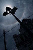 Martes 10 de septiembre del 2019. Chiapa de Corzo. El halo solar formado por las partículas luminosas entre la humedad ambiental del  medio día