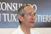 Martes 6 de diciembre. Álvaro Colom en Chiapas