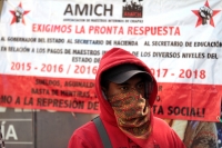 Lunes 7 de enero del 2018. Tuxtla Gutierrez. El movimiento de maestros idóneos continua con las jornadas para exigir el pago de varios años de trabajo en Chiapas