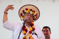 sábado 9 de junio del 2018. Bochil. Andres Manuel Lopez Obrador está localidad indí­gena acompañado de Rutilio Escandon Cadenas candidato al Gobierno de Chiapas por los partidos de Juntos Haremos Historia conformada por MORENA, PT y NA.