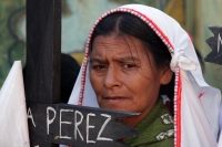 Martes 22 de diciembre del 2015. San Pedro Chenalho. Los sobrevivientes de la masacre de 45 indígenas en la comunidad Acteal en 1997, conmemoran esta mañana los 18 años de ocurrido este hecho con jornadas de ayuno y oración en esta localidad de la región 