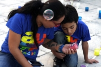 Martes 2 de abril del 2019. Tuxtla Gutiérrez. Familias y amigos visten de azul esta tarde para acompañar a las personas con autismo durante la jornada de concientización que propone la ONU este 2 de abril