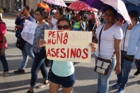 Domingo 19 de junio del 2016. Tuxtla Gutiérrez. El Movimiento Magisterial Chiapaneco, Organizaciones Sociales y de Padres de Familia marchan en apoyo a las comunidades que se enfrentan a la Policía Federal en el estado de Oaxaca.