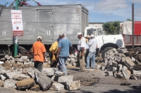 Miércoles 4 de enero. Trafico en la 5a norte por baches. Tuxtla Gutiérrez, Chiapas. El tráfico vehicular se vuelve caótico por las diferentes obras que se encuentran abandonadas en esta avenida.