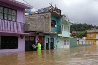 Viernes 6 de noviembre del 2020. San Cristóbal de las Casas. La #lluvia ha ocasionado que las calles de la colonial ciudad de Los altos de #Chiapas permanezcan bajo el agu, mientras que cientos de #familias buscan refugio