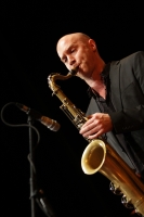 Miércoles 13 de marzo del 2019. Tuxtla Gutiérrez. Bernad Van Rossum y la Jazz Big Band de la UNICACH esta noche en el Teatro de la Ciudad.