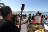 11 de diciembre. Peregrinos nadan en las costas chiapanecas.