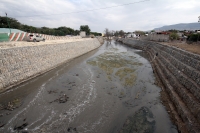 Viernes 27 de enero del 2012. Cierran el suministro de agua en el lado Oriente Norte de Tuxtla.