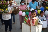 20210724. Suchiapa. La Danza del Caballito Blanco recorren las calles en Honor a Santa Ana y Santiago Apóstol en esta comunidad.