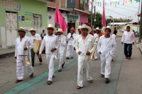 Viernes 19 de enero del 2018. Venustiano Carranza. Los Carrerantes de La San Bartolomé de los Llanos. Cabalgando y ataviados de rojo y cascabeles, los indí­genas recorren las calles entre las iglesias de San Sebastián y San Pedro
