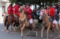 Viernes 19 de enero del 2018. Venustiano Carranza. Los Carrerantes de La San Bartolomé de los Llanos. Cabalgando y ataviados de rojo y cascabeles, los indí­genas recorren las calles entre las iglesias de San Sebastián y San Pedro