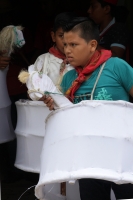 Lunes 24 de julio del 2017. Suchiapa, Chiapas. La Danza del Caballo Blanco o Nandayuli. Durante los festejos de Santa Ana en esta comunidad, los jóvenes bailan acompañados del ritmo del carrizo y tambores en un vaivén frenético