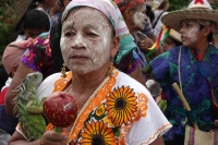 Martas 13 de junio del 2017. Suchiapa. El recorrido de la topada del Santísimo da inicio a las danzas del Calalá en las comunidades de esta localidad de la depresión central de Chiapas.  Los danzantes se reúnen entre las comunidades de oriente de esta loc