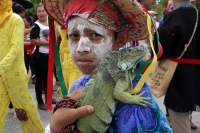 Martas 13 de junio del 2017. Suchiapa. El recorrido de la topada del Santísimo da inicio a las danzas del Calalá en las comunidades de esta localidad de la depresión central de Chiapas.  Los danzantes se reúnen entre las comunidades de oriente de esta loc