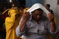 Miércoles 14 de agosto del 2017. Chiapa de Corzo. Los danzantes del Calalá en la ribera del rio Grande guardan la costumbre del visitar el Cerro del Tigre o Diliñumbure donde los habitantes relatan la historia del lugar encantado donde aparecía un pequeño