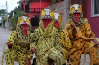Miércoles 30 de mayo del 2018. Chiapa de Corzo. Los jóvenes danzantes del Calalá del Bario Benito Juárez se preparan para realizar el recorrido hacia el Cerro del Tigre esta tarde