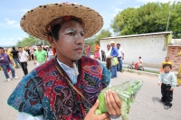 Miércoles 22 de junio.  (20 fotos). El jueves de Corpus se viste de colores y de festividad en la comunidad de Suchiapa, cuando sucede el punto culminante de las celebraciones tradicionales del Calalá o Danza del Venado y del Tigre el cual representa part