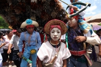 Miércoles 22 de junio.  (20 fotos). El jueves de Corpus se viste de colores y de festividad en la comunidad de Suchiapa, cuando sucede el punto culminante de las celebraciones tradicionales del Calalá o Danza del Venado y del Tigre el cual representa part