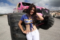 Viernes 25 de noviembre. Bellezas y Camionetas.
