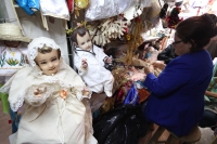 Viernes 27 de enero del 2012. Preparando la Sentada del Niño Dios.