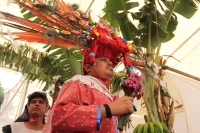 Lunes 30 de enero del 2017. Tuxtla Gutiérrez. La Virgen de Candelaria. La comunidad Zoque se reúne desde la madrugada para iniciar el recorrido de las tres Vírgenes de Copoya las cuales recorren bailando y gritando vivas acompañados de los sones tradicion