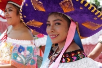 Viernes 1 de febrero el 2109. San Fernando. El baile de Yomo Etze es realizado durante el recorrido de Las Candelarias  en las sinuosas calles al inicio de los festejos del segundo mes de año