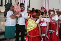 20210202. Tuxtla G. Los costumbristas de la comunidad Zoque se cubren con #cubrebocas y con las medidas de precaución por la #Pandemia del #Covid, realizan los rituales patronales de la comunidad de #Copoya