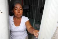 Domingo 30 de junio del 2013. Tuxtla Gutiérrez, Chiapas. Los desplazados de Venustiano Carranza continúan viviendo en precarias condiciones a pesar de que fueran reubicados en las instalaciones de la Feria Chiapas y reciben ayuda humanitaria de quienes aú Domingo 30 de junio del 2013. Tuxtla Gutiérrez, Chiapas. Los desplazados de Venustiano Carranza continúan viviendo en precarias condiciones a pesar de que fueran reubicados en las instalaciones de la Feria Chiapas y reciben ayuda humanitaria de quienes aú