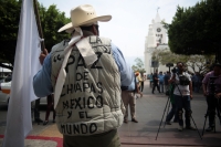 20230502. Tuxtla. Carmelo protesta en el Congreso de Chiapas