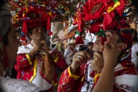 Sábado 2 de marzo del 2019. Tuxtla Gutiérrez. Los danzantes tradicionales de la Comunidad Zoque realizan el recorrido ritual los diferentes bailes correspondientes al Carnaval en el lado poniente norte de la ciudad.