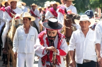 Domingo 24 de junio del 2018. Tuxtla Gutiérrez. El Carrerante de palo.  Los Carrerantes recorren las calles de la Antigua San Bartolomé de los Llanos cabalgando por las diferentes calles que comunican  las iglesias de San Pedro y San Sebastián en varia