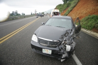 Las condiciones climáticas en el estado de Chiapas han ocasionado varios accidentes carreteros en las cercanías de San Cristóbal de las Casas y Comitán de Domínguez.