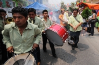 Martes 17 de mayo. El tradicional recorrido del Carretón de San Pascualito Rey recorre esta mañana las calles del sur de la ciudad visitando las antiguas ermitas de la cofradía de la etnia zoque en la ciudad de Tuxtla Gutiérrez.