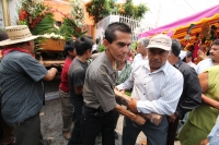 Martes 17 de mayo. El tradicional recorrido del Carretón de San Pascualito Rey recorre esta mañana las calles del sur de la ciudad visitando las antiguas ermitas de la cofradía de la etnia zoque en la ciudad de Tuxtla Gutiérrez.