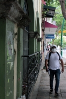 3 de julio del 2020. Tuxtla Gutiérrez. Aspectos de la antigua casa que albergó la Escuela Normal Mixta, Secundaria y Preparatoria del Estado Sobre la Avenida Central Oriente de la ciudad