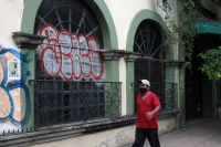 3 de julio del 2020. Tuxtla Gutiérrez. Aspectos de la antigua casa que albergó la Escuela Normal Mixta, Secundaria y Preparatoria del Estado Sobre la Avenida Central Oriente de la ciudad