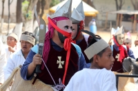 Miércoles 5 de abril del 2017. Chiapa de Corzo. Los jóvenes chiapanecas realizan una pintoresca representación de la lucha de la conquista entre los pueblos de la ribera del Grijalva donde los indígenas atacan a las huestes españolas, esta representación 