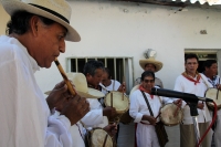 Noviembre 19 de noviembre del 2017. Tuxtla Gutiérrez. Los músicos Zoques de Chiapas se reúnen durante el encuentro de tamboreros y piteros para celebrar la continuidad de las costumbres dentro de esta comunidad indí­gena de Chiapas.