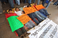 Miércoles 3 de agosto. Trabajadores del Cecytech continúan protestando en el edificio del gobierno estatal para exigir el cumplimiento de las minutas de trabajo sostenido con las autoridades para la contratación de más de 80 trabajadores de esta instituci