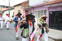 20210503. Tuxtla G. El recorrido del Baile del Torito Zoque en la calles de la ciudad