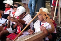 Jueves 12 de septiembre del 2019. Tuxtla Gutiérrez. Las autoridades tradicionales de Chalchihuitan en la entrada del Congreso de Chiapas esperan la licencia del cabildo de esta comunidad para darle paso al nuevo consejo municipal