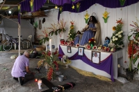 Viernes 19 de abril del 2019. Chiapa de Corzo. Los chamales. Las ofrendas de flores son primordiales durante las festividades del Viacrucis en la ciudad de la ribera del Rio Grande de Chiapas.