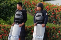 Viernes 21 de octubre del 2016. Tuxtla Gutiérrez. La presencia policiaca es una constante en la caseta de cobro cuando las manifestaciones sociales intentan acercarse a la capital del estado donde intentan exigir a la administración estatal el cumplimient