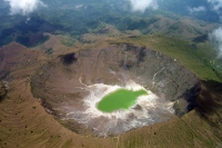 Foto/Alfredo Chan Chin. Aspectos del volcán Chichonal durante el año 2004.
