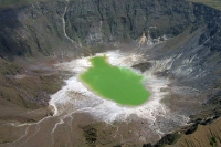 Foto/Alfredo Chan Chin. Aspectos del volcán Chichonal durante el año 2004.