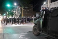 Viernes 4 de diciembre del 2020. Tuxtla Gutiérrez. Desalojo de la Plaza Central durante el plantón de Desplazados y Normalistas en la capital de Chiapas